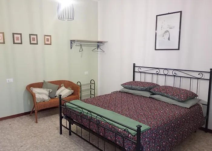 Chiara Oda ve Kahvaltı